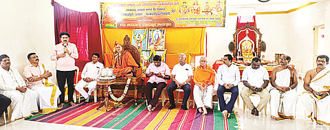 Sri Vibhushitha Shivasugnanathirtha Swamiji begins Chaturmasya vratha in Mysore