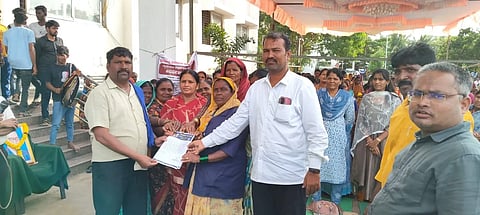 Support for the strike called by the Karnataka State Municipal Corporation Employees' Union