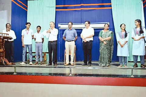chunavane.