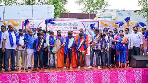 district koppal reservation issue protest police dc office