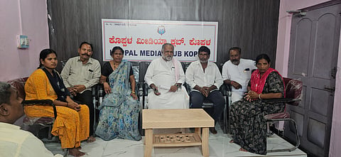 district koppal gavinayak murder case famili members press meet protest