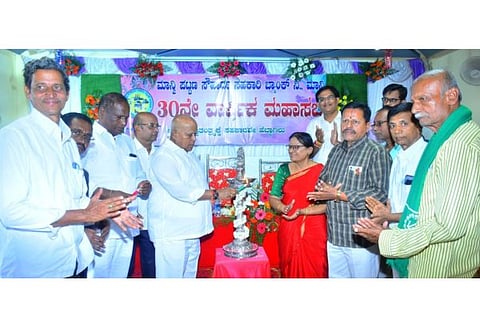 18 MANVI 01