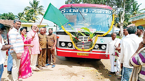 ಸಾರಿಗೆ ಬಸ್‌ನಲ್ಲಿ ಓಡಾಡುವ ಪ್ರವೃತ್ತಿ ಬೆಳೆಸಿಕೊಳ್ಳಿರಿ