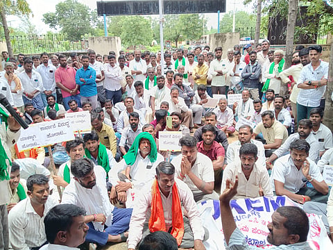 district koppal gondabal gp protest suger factory