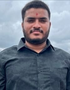 6 mlv 1 ಯೋಗೇಶ್(26)