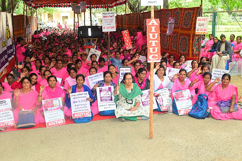 ASHA workers protest Mandya