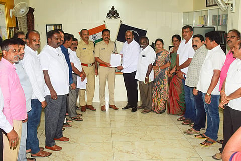 Complaint from Vokkaliga against Sitaram Mandya
