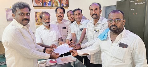 Doddabyadarahalli Society Management Board appeals for urea supply Mandya