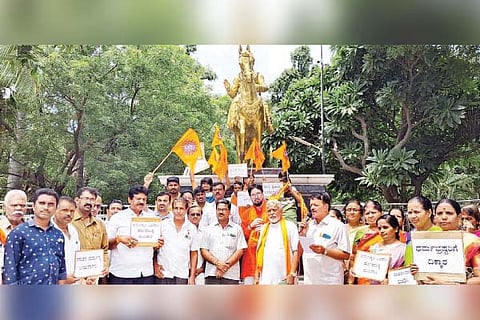 Gangavathi divagna bramin protest