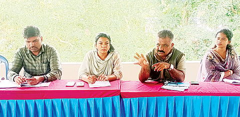 HUN-AUG-13-1(FOREST DEPT MEETING)