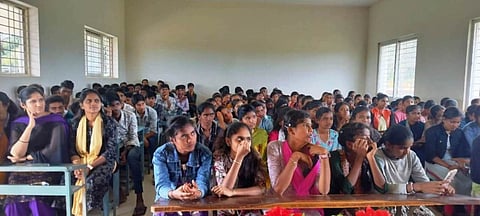 HUN-AUG-22-2(GAVADAGERE COLLEGE)