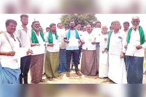 Kampli Formars protest