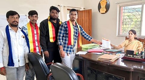 Karanataka Manava Hakku Samiti Memorandum Photo