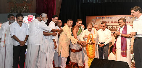 Mng-aug22-townhall1