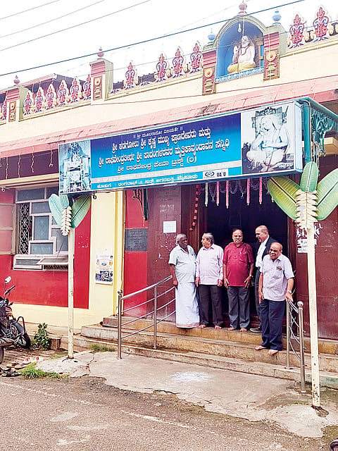 RAYARA Mutt LEAD Photo