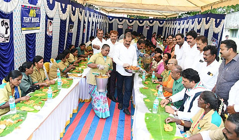 Siddaramaiah's birthday celebration Joint dinner in Mysore