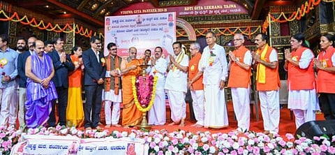 Yoga Lead