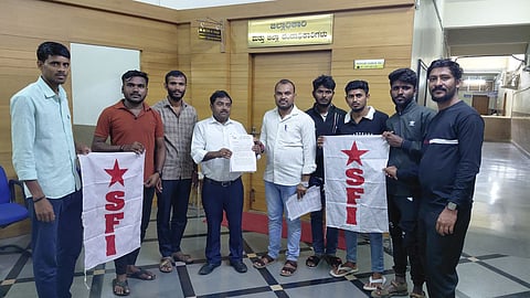 district koppal sfi protest nursing collage gangavathi