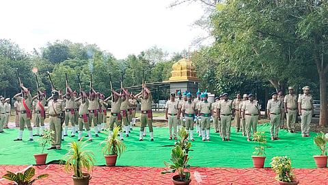 ಹುತಾತ್ಮರ ಸ್ಮರಣೆ ನಾಗರಿಕ ಸಮಾಜದ ಕರ್ತವ್ಯ