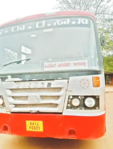 12-ANP-P1 IRUVAKKI BUS
