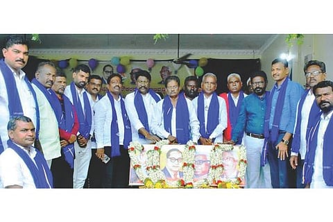 15 MANVI 01