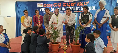 ಸ್ಕೌಟ್-ಗೈಡ್ಸ್ ಚಟುವಟಿಕೆ ಸಮಾಜಕ್ಕೆ ಮಾದರಿ
