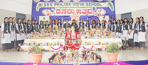 ಎಸ್‌ಆರ್‌ಎಸ್ ಪ್ರಜ್ಞಾ ವಿದ್ಯಾ ಶಾಲೆಯಲ್ಲಿ ದಸರಾ ಬೊಂಬೆ ಸಂಭ್ರಮ