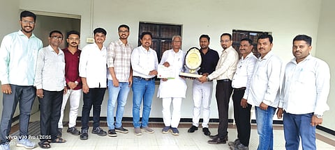 24Kagavad1