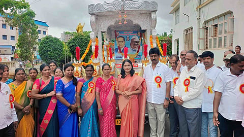 ಪೌರಕಾರ್ಮಿಕರ ವೃತ್ತಿ ಗೌರವಿಸಿ