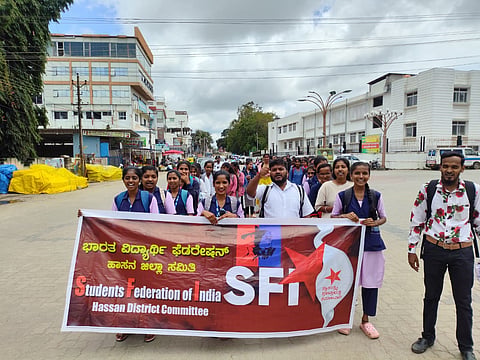 ಪದವಿ ಕಾಲೇಜುಗಳ ಉಪನ್ಯಾಸಕರ ಸಮಸ್ಯೆ ಬಗೆಹರಿಸಿ