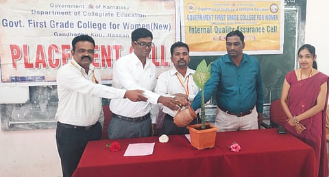 ಪಠ್ಯದ ಜತೆಗೆ ಉದ್ಯೋಗ ಕೌಶಲ ಪಡೆಯಿರಿ