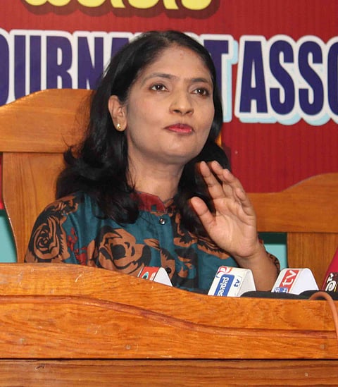 ಕಾರಾಗೃಹದ ಬಂಧಿಗಳಿಗೆ ಅಗತ್ಯ ಸೌಲಭ್ಯ ನೀಡಿ