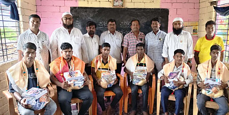 Distribution of food kits and notebooks to distributors...