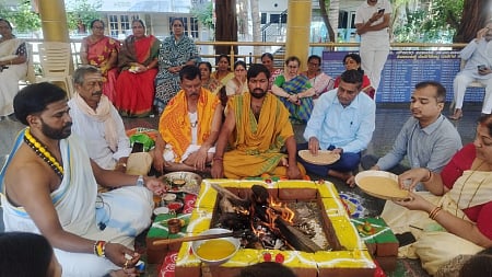 Mahamrityunjaya Japa for the welfare of the world