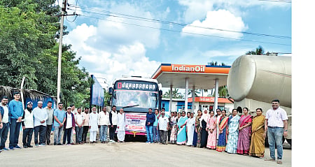 Municipal council members on study tour