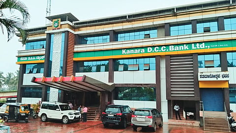 Undeclared faction creation among aspirants