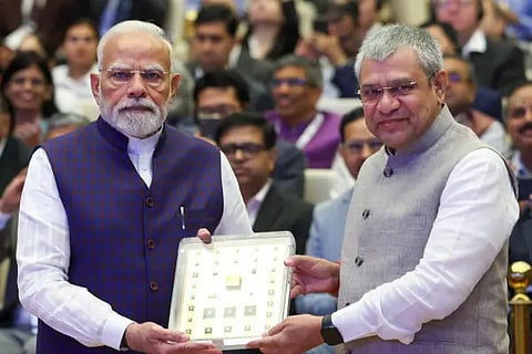 Vikram-32 bit chip presented to PM Modi