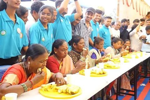 banana eating competition