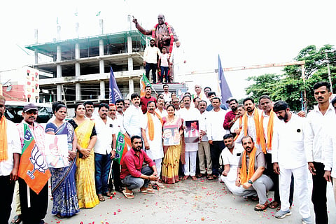 dvg-Ambedkar.jpg
