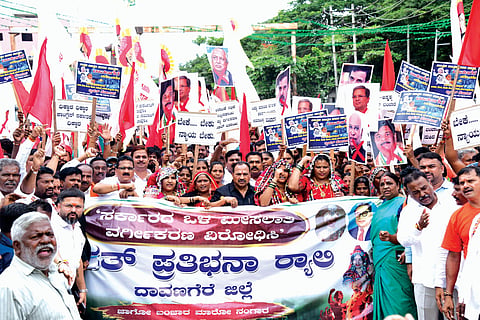 dvg-banjara-protest.jpg