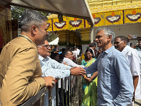 ಸರಾಗವಾಗಿ ಸಾಗುತ್ತಿದೆ ದೇವಿ ದರ್ಶನ