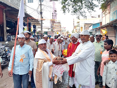 25Athani2