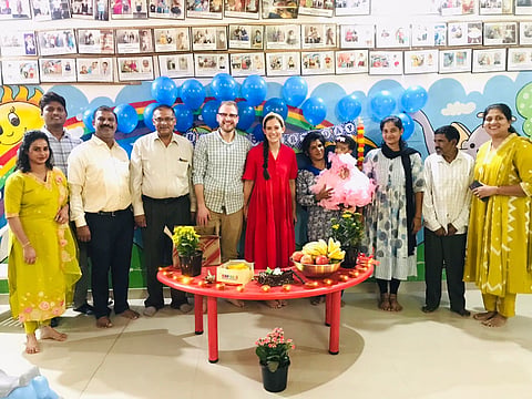 ಹೆಣ್ಣು ಮಗು ದತ್ತು ಪಡೆದ ಅಮೆರಿಕ ದಂಪತಿ