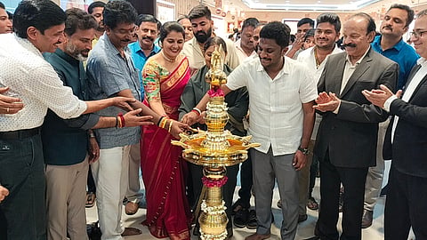ಜೋಯಾಲುಕ್ಕಾಸ್ ಜ್ಯುವೆಲ್ಲರ್ ಶುಭಾರಂಭ