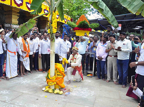 ದರ್ಶನ ನೀಡಿದ ಜಿಲ್ಲೆಯ ಅಧಿದೇವತೆ ಹಾಸನಾಂಬೆ