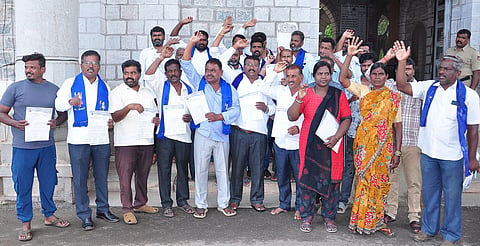 DSS workers protest Mandya
