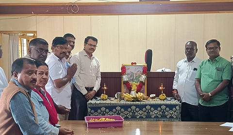 HUN-OCT-23-3(KITTURU RANI CHENNAMMA JAYANTHI)
