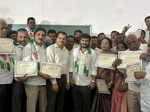 HUN-OCT-26-5(JDS WINNING CANDIDATES WITH CERTIFICATE)