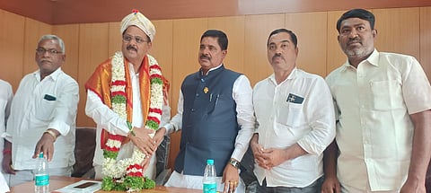 JLR ph 1 Oct 19 Sanmana