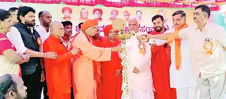 Madiwala community, a society that lives by Kayak loyalty